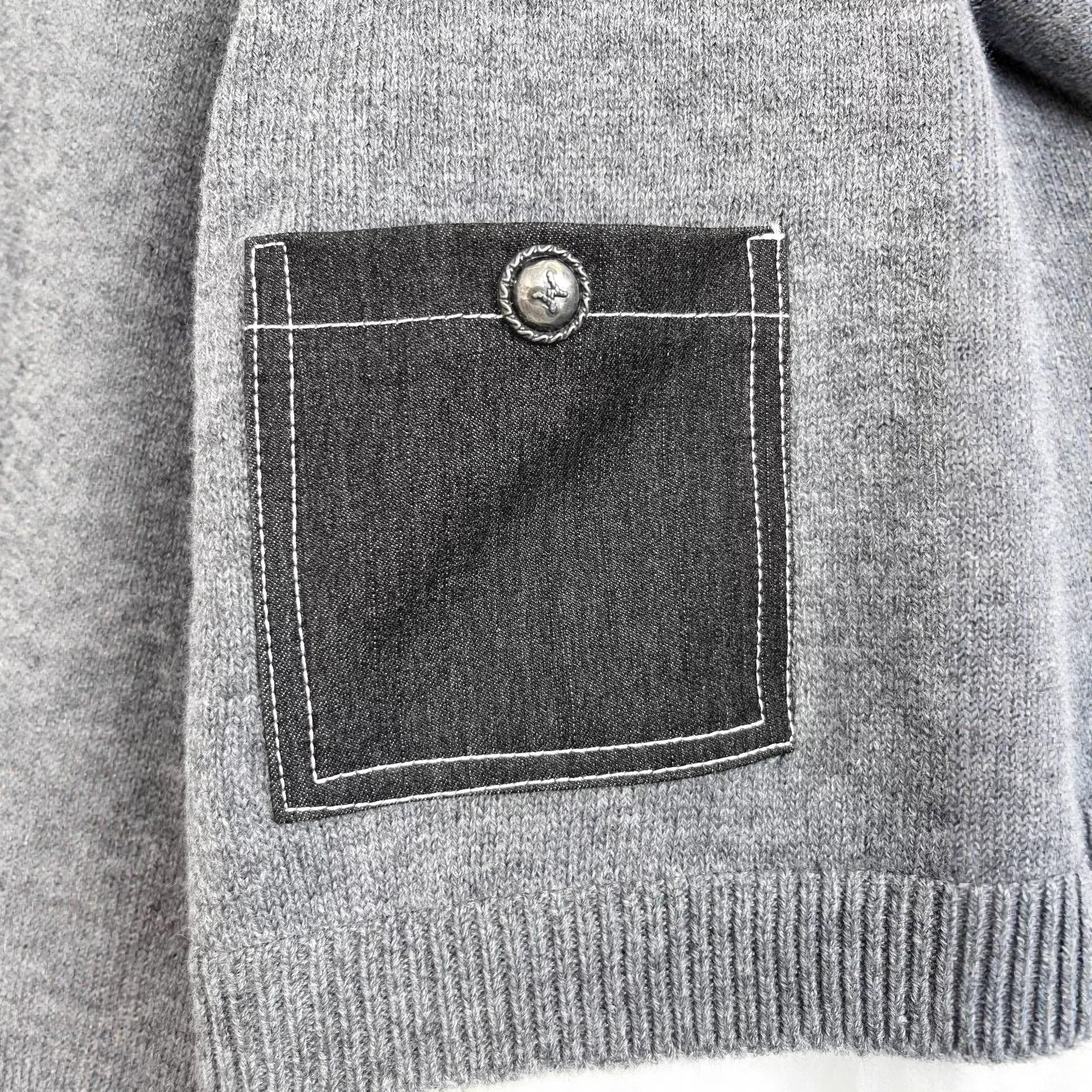 Casual versatile lapel long sleeved single breasted solid color knitted sweater for women